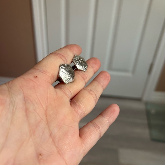 4/$100 Elegant Sterling Silver etched men cufflinks ❤️ - Picture 5 of 6